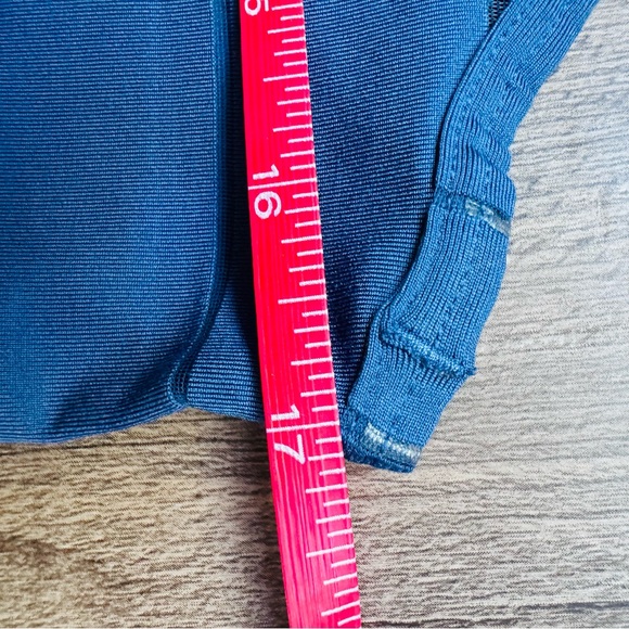 Athleta Max out Chi workout tank low back side tie size medium - Picture 8 of 8